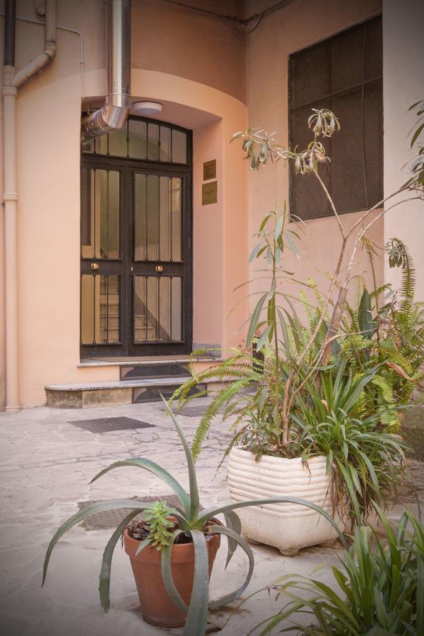 Domus Victoria Guest House Рим Экстерьер фото